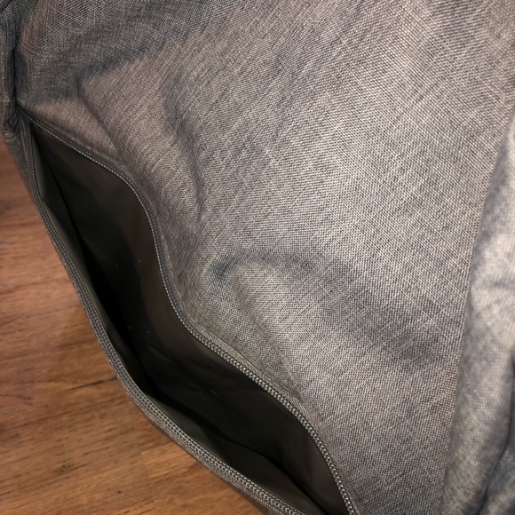 COORS Light Beer Explorer Insulated Backpack Cooler Gray 18x10” - Brand New - Picture 5 of 7